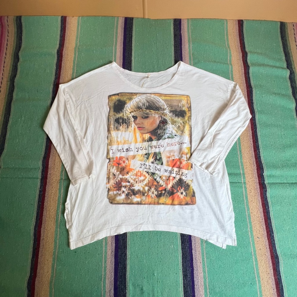 JC Fits Inc Graphic Tee Womens Large White Rhinestone Long Sleeve Boho Top